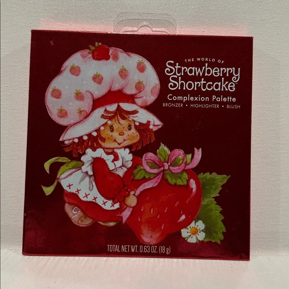 Strawberry Shortcake Complexion Palette with Bronzer, Highlighter and Blush.